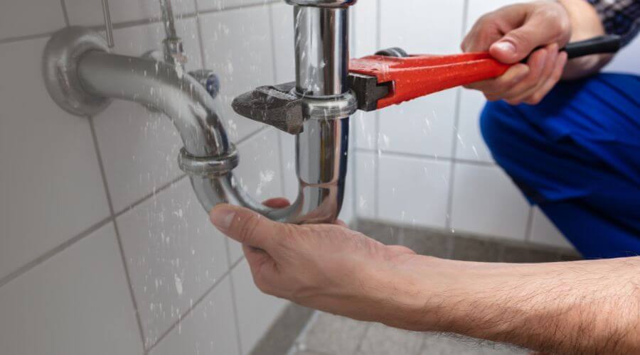 Expert burst pipe repair services in Oakesdale, WA